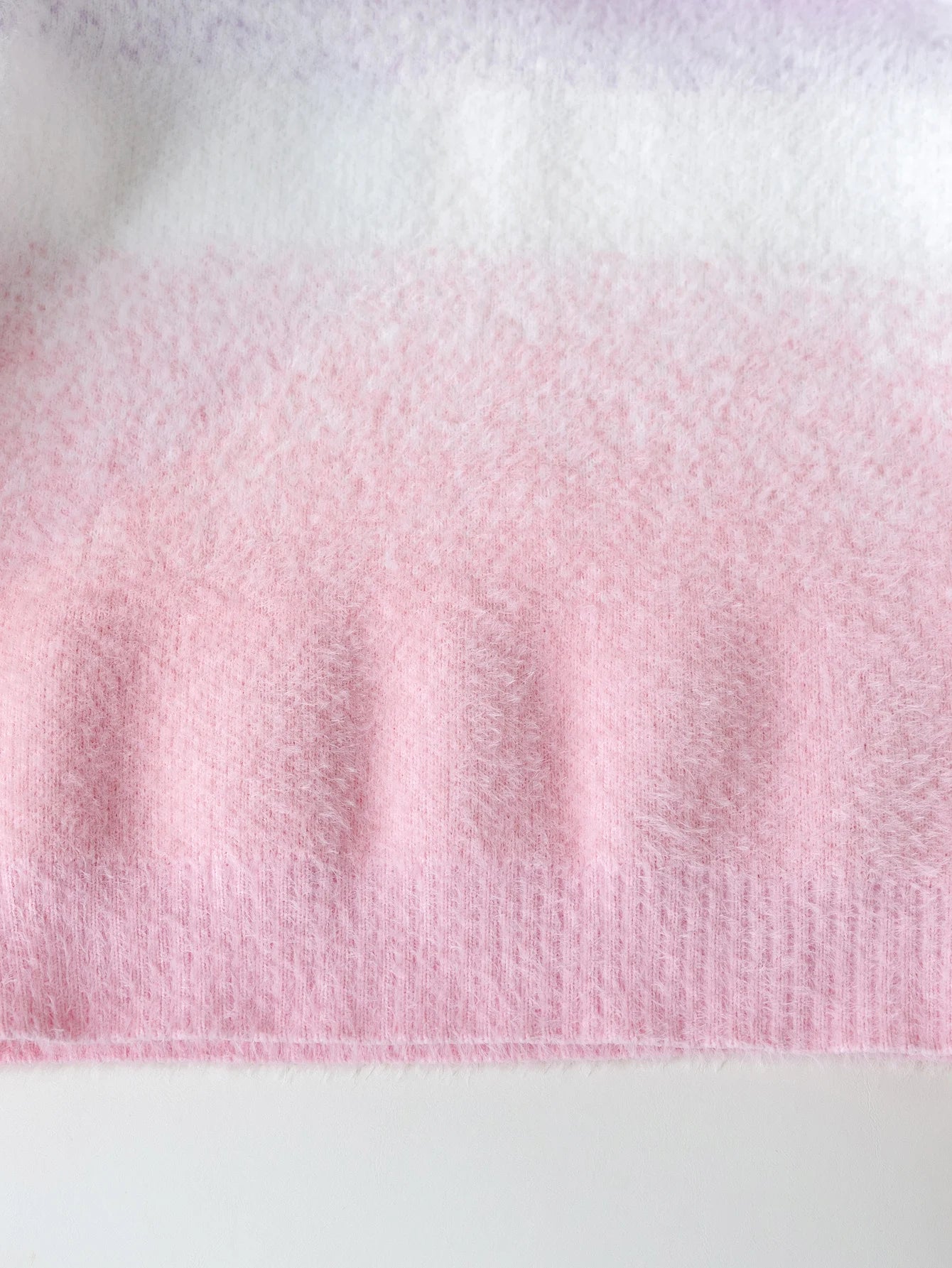 Cute gradient sweater pullover for girls and girls, suitable for casual vacation in spring, autumn, and winter